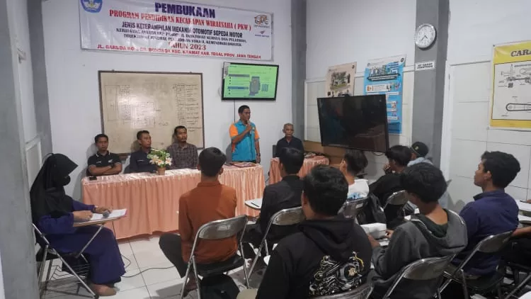 LKP Pasopati Tegal Menyelenggarakan Pelatihan Mekanik Otomotif Motor