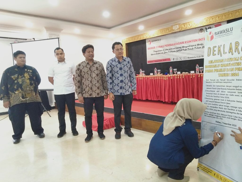 Hadapi Pemilu 2024, Relawan Patroli Cyber Brebes Dikukuhkan