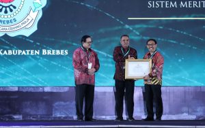Brebes Raih Anugerah Meritokrasi 2023