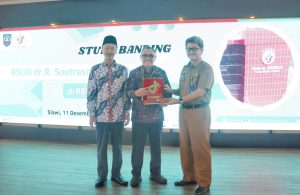 RSUD dr Soeselo Terima Studi Banding RSUD dr R Soetrasno Rembang