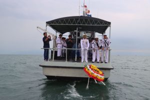 Peringati Hari Dharma Samudera, Lanal Tegal Gelar Upacara Tabur Bunga