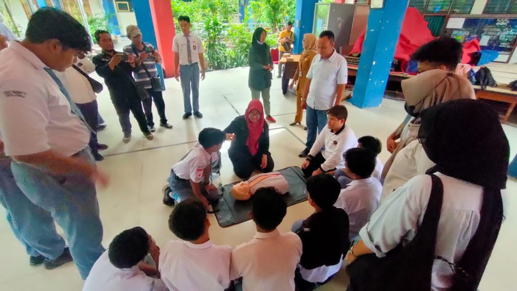 Ikasma Beri Pelatihan BHD Kepada Anggota PMR