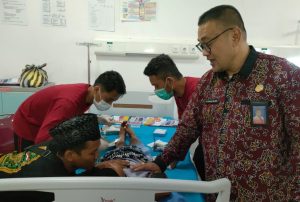 Hari Jadi Brebes 346, Puluhan Anak Khitan Massal di RSUD Ir Soekarno