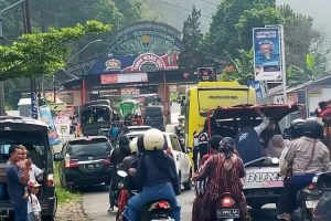 Atasi Kemacetan, Loket Tiket dan Parkir di Guci Dipindahkan