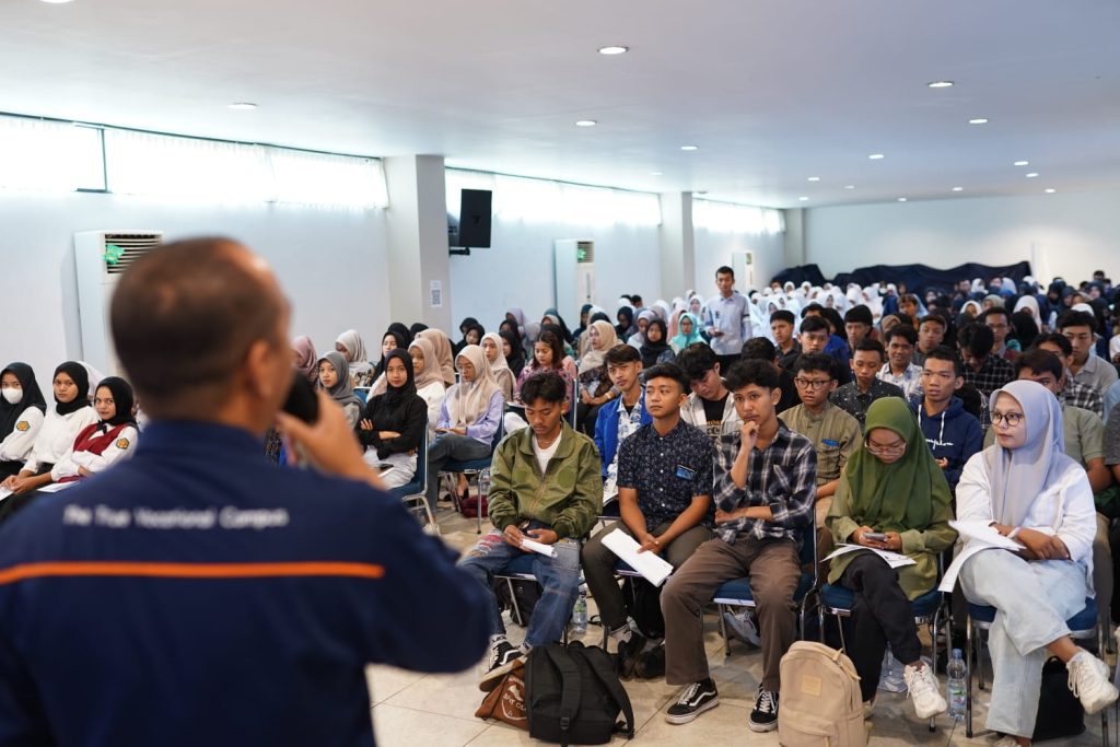 Poltek Harber Membangun Mahasiswa Bermental Juara