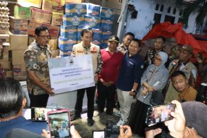 Pemprov Jateng Kucurkan Bantuan Senilai Rp 300 juta Bagi Korban Banjir di Brebes