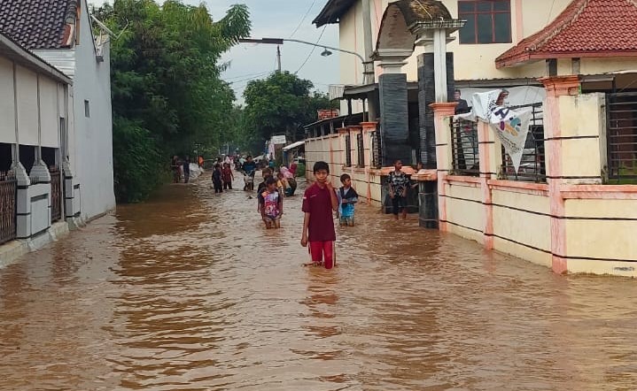 Pemali Meluap Sejumlah Desa di Brebes Terendam Banjir