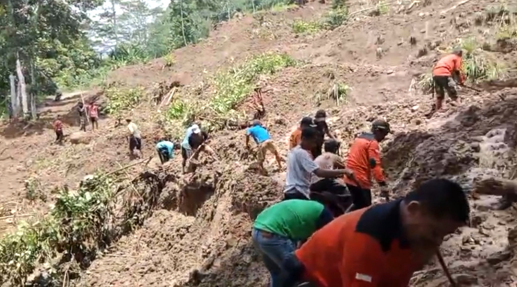 Gegara Ini, Empat Desa di Salem Brebes Terisolir