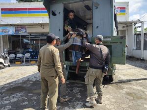 Ngamuk, ODGJ di Randusari Diamankan Satpol PP