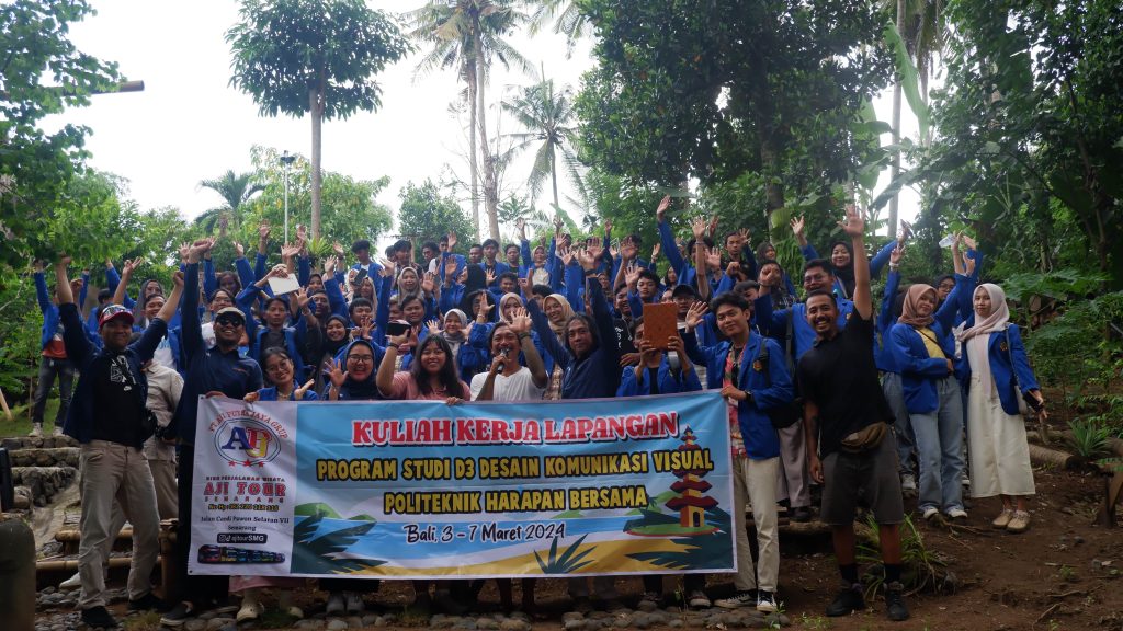 Mahasiswa DKV Poltek Harber Kunjungi Industri Kreatif di Bali