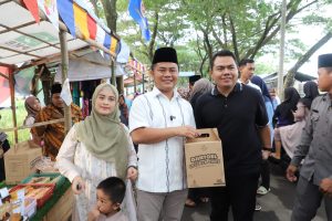Ischak Kunjungi Pasar Katar Ramadhan, Hingga Rayakan Ultah Istri