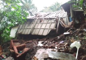 Hujan Deras Picu Longsor di Sejumlah Titik Desa Manggis Sirampog