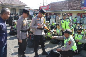 Amankan Arus Mudik, Polres Tegal Cek Kelengkapan Anggota