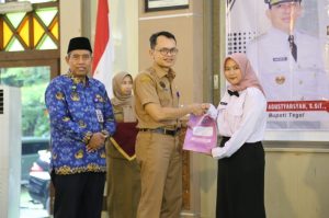 400 PPPK Terima SK Pengangkatan