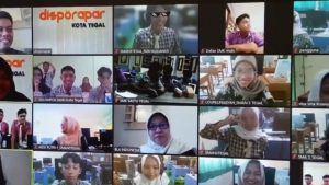 Disporapar Latih Pemuda Jadi Good Looking dan Good Rekening