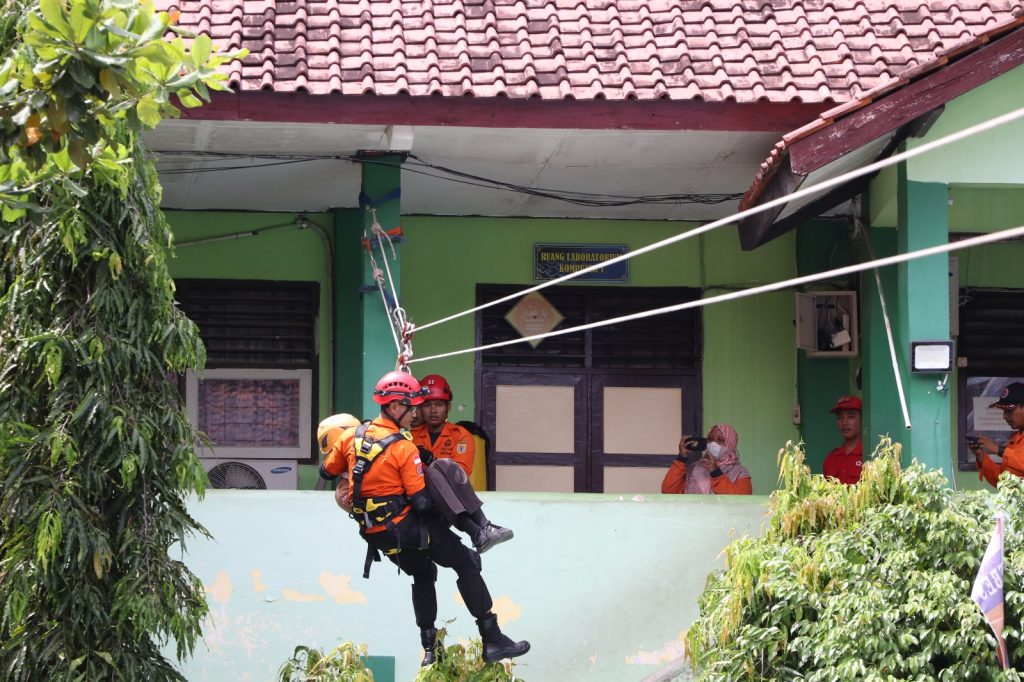 Begini Kalau Pelajar SMA di Brebes Digembleng Penanganan Gempa Bumi