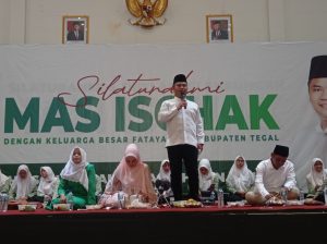 Maju Pilkada Tegal, Ribuan Fatayat NU Deklarasi Dukung H Ischak