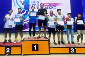 Ganda Putra dan Campuran UPS Juara Dua