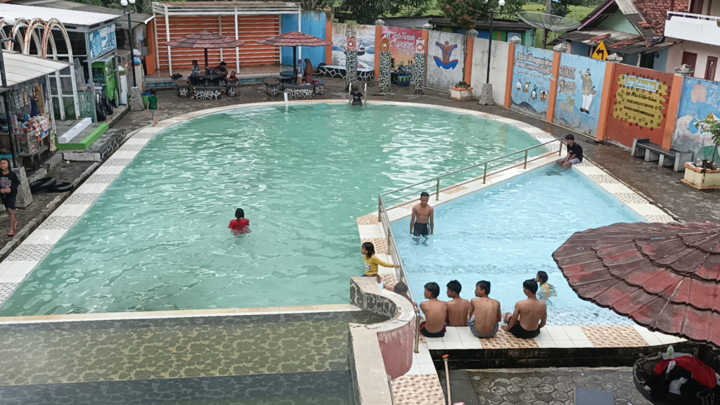 Mata Air Panas PAP Tirta Husada Dipercaya Berkhasiat untuk Pengobatan