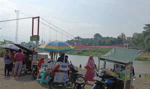 Jembatan Merah Putih II Jadi Objek Wisata Dadakan