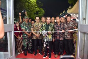 Ratusan Stan UMKM Ramaikan Expo Slawi Ageng 2024
