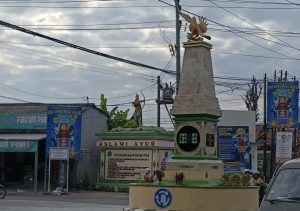 Patung Srikandi Slawi Tegal, Tempat Tongkrongan di Era 90-an