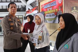 Mabes Polri Kucurkan Bantuan Pendidikan