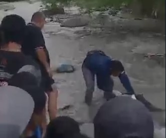 Mayat Tanpa Identitas Ditemukan di Sungai Keruh Bumiayu