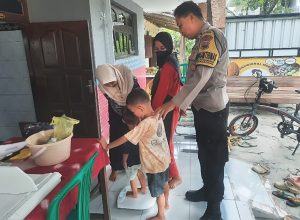Bhabinkamtibmas di Tegal Dampingi Giat ILP