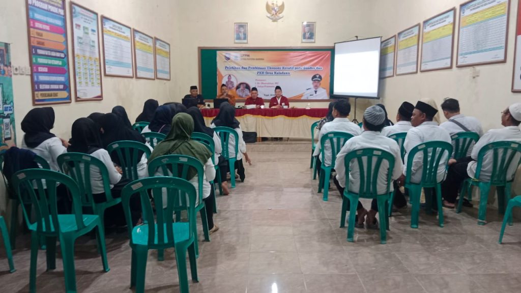 STIE Syariah Putra Bangsa Beri Pelatihan Ekonomi Kreatif