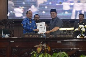 Lalu Lintas Padat, Jalan Mejasem-Kaladawa Butuh Pelebaran