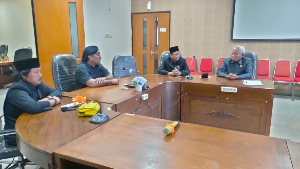 Komisi 1 Usul Raperda Inisatif Pendidikan Pancasila dan Wawasan Kebangsaan