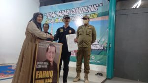 Ratusan Banner Politik Ditertibkan Satpol PP