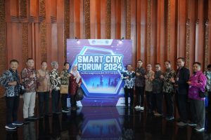 Pemkab Tegal Mengikuti Evaluasi Implementasi Program Kota Cerdas Tahap I di Bali