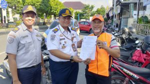 Juru Parkir di Kota Tegal Dibekali Pembinaan dan Surat Tugas