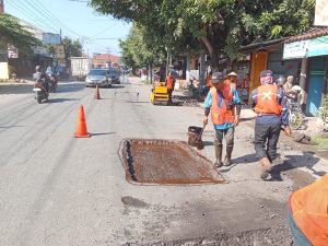 Perbaikan Jalan Tegalwangi-Debong Kidul Mulai Diperbaiki