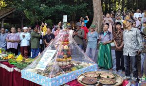 Sedekah Bumi di Desa Terlaya, Wujud Syukur kepada Sang Pencipta