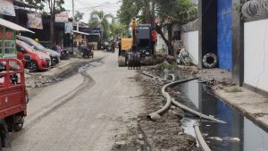 Atasi Genangan Banjir dan Rob, Drainase Jalan Irian Dibongkar