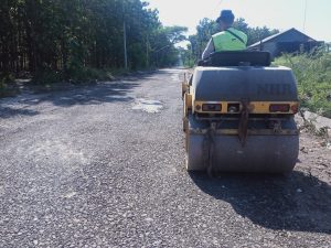 Jalan Diperbaiki, Warga Dua Kecamatan Merasa Terbantu