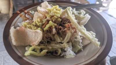 Nasi Lengko Legendaris Gang Kimto, Bertahan Hingga Tiga Generasi