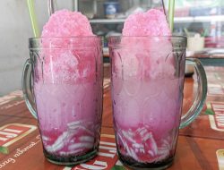 Mencicip Kesegaran Es Sagwan Khas Tegal, Sudah Ada Sejak Zaman Soekarno