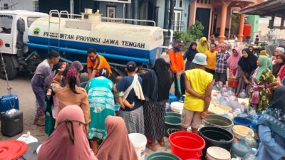 Kekeringan di Brebes Selatan Meluas, BPBD Gencarkan Droping Air Bersih