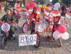 Puluhan Anak Meriahkan Lomba Sepeda Hias RW VII Griya Pangkah Indah