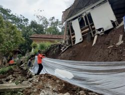 Talut Ambrol, Sejumlah Rumah di Winduaji Brebes Terancam Longsor
