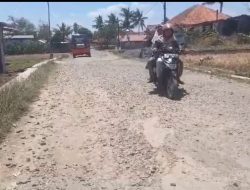 Lima Tahun Rusak, Jalan Kabupaten Ruas Pagojengan-Taraban Tak Kunjung Diperbaiki