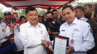 Pemkab Tegal Terima Penghargaan dari PMI Pusat