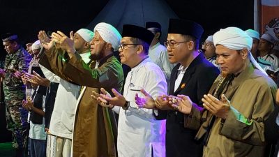 Bawaslu Brebes Gelar Sholawat di Bumiayu, Ribuan Warga Doakan Pilkada 2024 Aman dan Kondusif