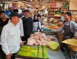 Blusukan ke Pasar, Fauzi Fallas Serap Aspirasi Pedagang