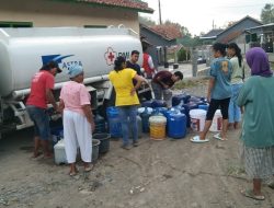 PMI Salurkan Bantuan Air Bersih Ke Dukuh Kalisusu