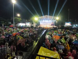 Diguyur Hujan, KPU Kota Tegal Bersholawat Tetap Berjalan Khidmat